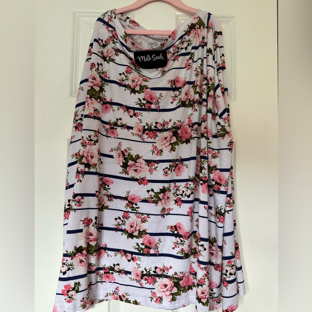 Milk snob- car seat/nursing cover EUC Hampton rose